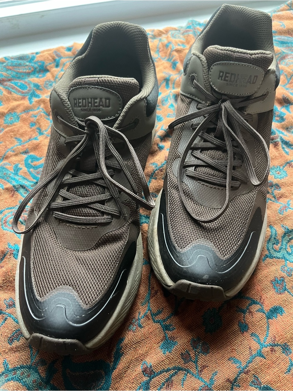 Redhead Men's Brown Athletic hiking Sneakers size 10